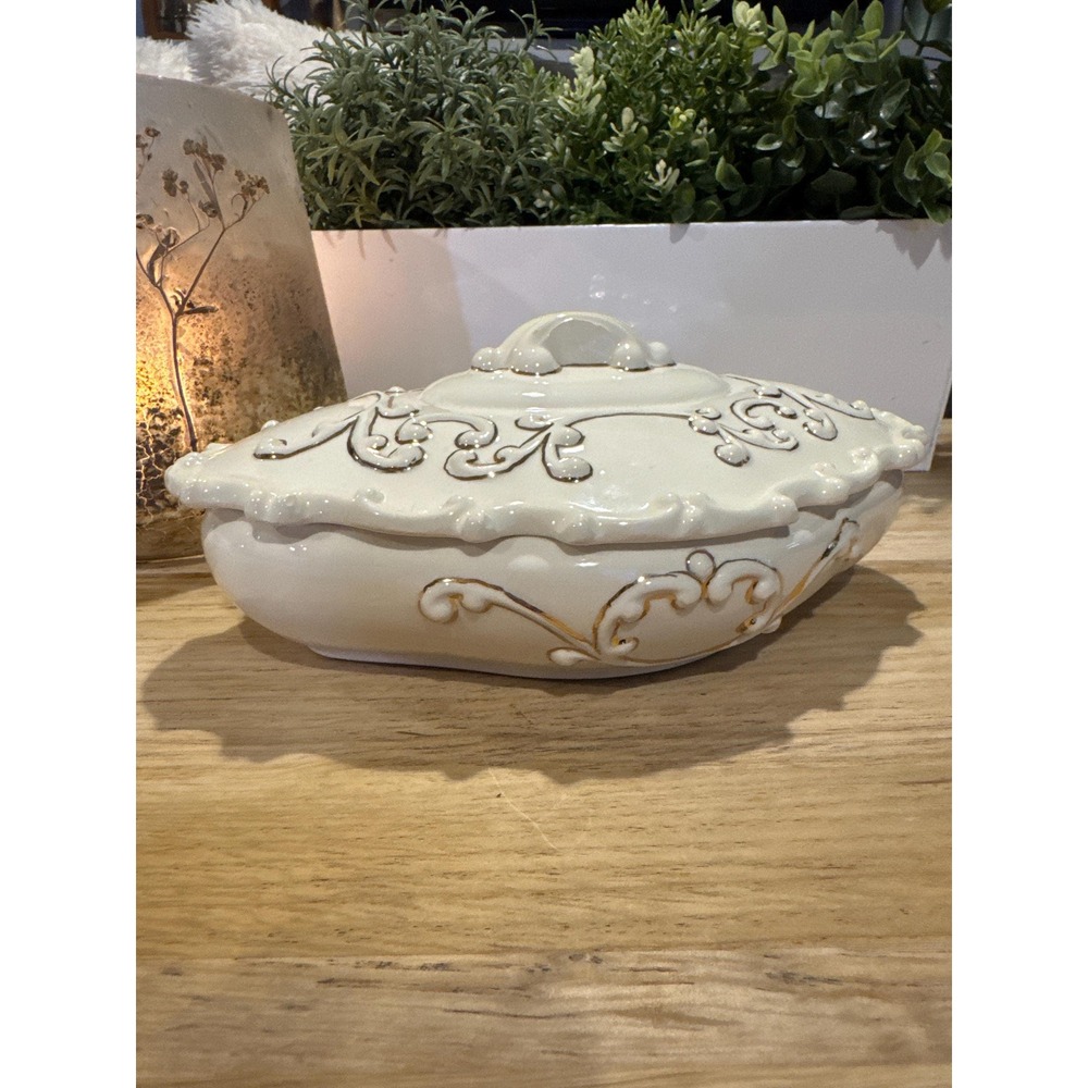 White & Gold Holland Mold Trinket Bowl/Dish